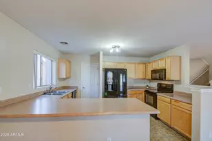 11331 W Brittlewood Dr, Phoenix, AZ 85037 - Photo 12