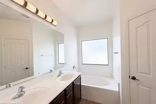 606 W Beautiful Ln, Phoenix, AZ 85041 - Photo 12