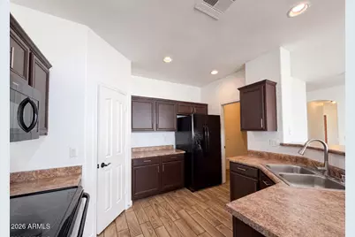 606 W Beautiful Lane, Phoenix, AZ 85041 - Photo 30