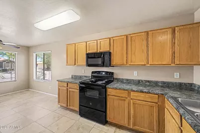 13153 W Mauna Loa Lane, Surprise, AZ 85379 - Photo 8