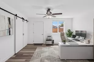 2327 N 31st St, Phoenix, AZ 85008 - Photo 14
