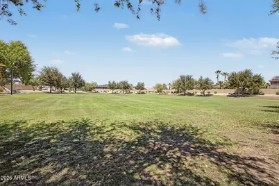 13534 W Port Royale Lane, Surprise, AZ 85379 - Photo 30