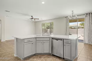 13534 W Port Royale Ln, Surprise, AZ 85379 - Photo 10