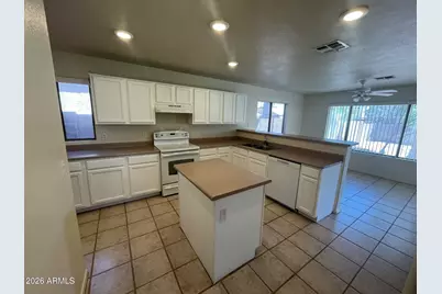 4725 E Goldfinch Gate Lane, Phoenix, AZ 85044 - Photo 6