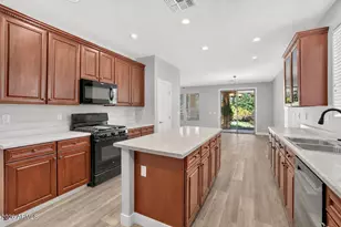 40227 W Marion May Ln, Maricopa, AZ 85138 - Photo 14