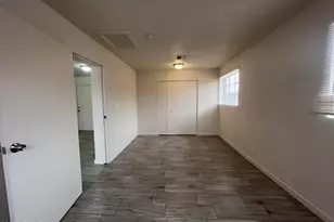 2233 E Wood St, Phoenix, AZ 85040 - Photo 14