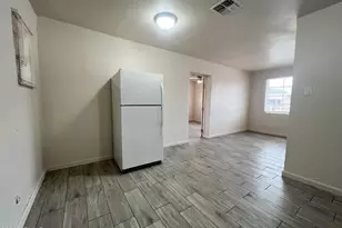 2233 E Wood St, Phoenix, AZ 85040 - Photo 18
