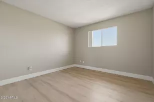 309 E Pebble Beach Dr, Tempe, AZ 85282 - Photo 20