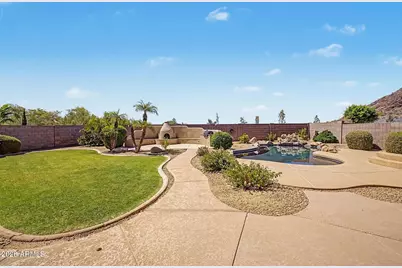 9809 W Bent Tree Drive, Peoria, AZ 85383 - Photo 34
