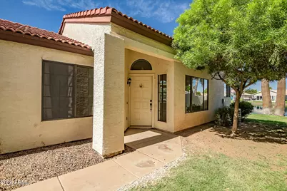 238 S Lakeview Boulevard, Chandler, AZ 85225 - Photo 4