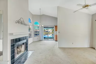 238 S Lakeview Boulevard, Chandler, AZ 85225 - Photo 10