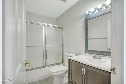 238 S Lakeview Boulevard, Chandler, AZ 85225 - Photo 18