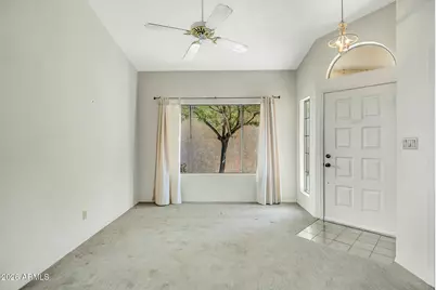 238 S Lakeview Boulevard, Chandler, AZ 85225 - Photo 8
