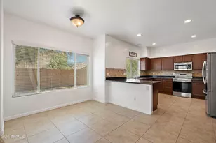 427 W Palomino Dr, Tempe, AZ 85284 - Photo 10