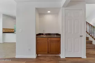 427 W Palomino Dr, Tempe, AZ 85284 - Photo 8