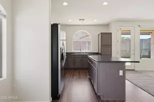 1835 E Dunbar Dr, Phoenix, AZ 85042 - Photo 26