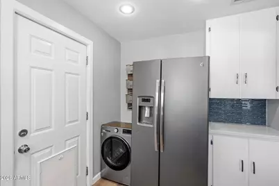 9031 N 2nd Drive, Phoenix, AZ 85021 - Photo 10
