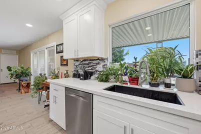 9714 W Brokenstone Drive, Sun City, AZ 85351 - Photo 14