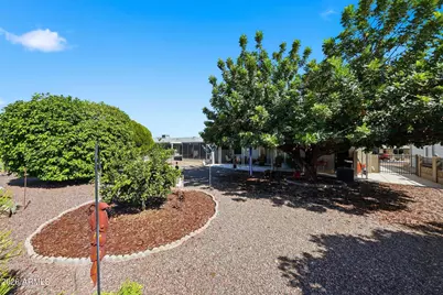 9714 W Brokenstone Drive, Sun City, AZ 85351 - Photo 36