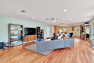 121 W Orchid Ln, Phoenix, AZ 85021 - Photo 10
