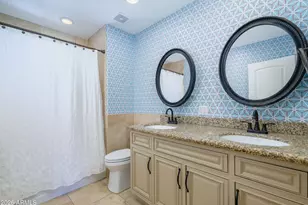 121 W Orchid Ln, Phoenix, AZ 85021 - Photo 16
