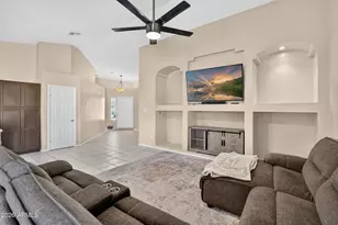 8756 W Lone Cactus Dr, Peoria, AZ 85382 - Photo 10