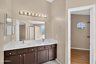 8756 W Lone Cactus Dr, Peoria, AZ 85382 - Photo 18