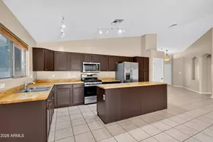 8756 W Lone Cactus Dr, Peoria, AZ 85382 - Photo 8