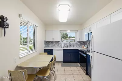 10207 W Snead Circle S, Sun City, AZ 85351 - Photo 4