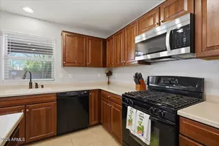27057 N 176th Dr, Surprise, AZ 85387 - Photo 20