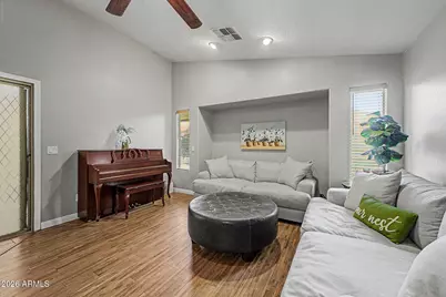 2265 W Sunshine Butte Drive, San Tan Valley, AZ 85144 - Photo 8