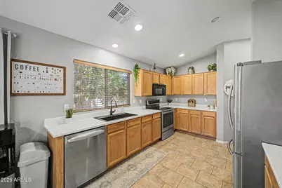 2265 W Sunshine Butte Drive, San Tan Valley, AZ 85144 - Photo 10