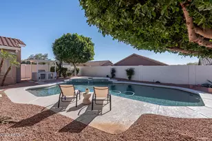 4707 E Robin Ln, Phoenix, AZ 85050 - Photo 1