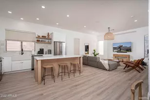 4707 E Robin Ln, Phoenix, AZ 85050 - Photo 2