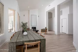 4707 E Robin Ln, Phoenix, AZ 85050 - Photo 8