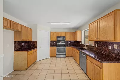 7309 W Crown King Road, Phoenix, AZ 85043 - Photo 10