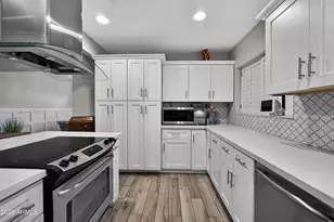4329 E Hubbell St, Phoenix, AZ 85008 - Photo 10