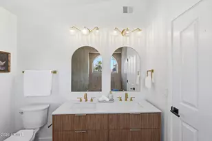 5729 E Gelding Dr, Scottsdale, AZ 85254 - Photo 8