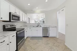 10511 W Reade Ave, Glendale, AZ 85307 - Photo 2