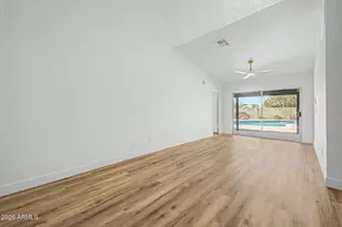 4036 W Wood Dr, Phoenix, AZ 85029 - Photo 12