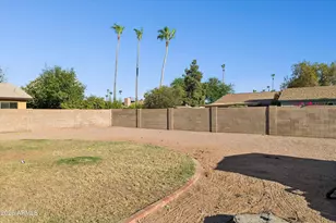 4921 E Winchcomb Dr, Scottsdale, AZ 85254 - Photo 26