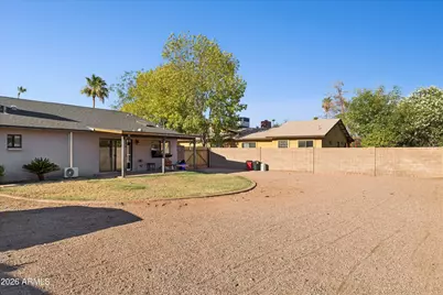4921 E Winchcomb Drive, Scottsdale, AZ 85254 - Photo 24