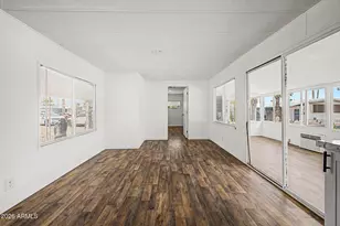 7300 N 51st Ave, Glendale, AZ 85301 - Photo 18