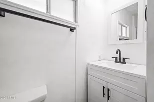 7300 N 51st Ave, Glendale, AZ 85301 - Photo 20