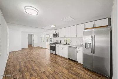 7300 N 51st Avenue #F177, Glendale, AZ 85301 - Photo 6