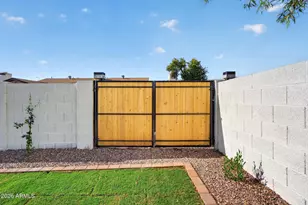 2046 E Harvard Dr, Tempe, AZ 85283 - Photo 26