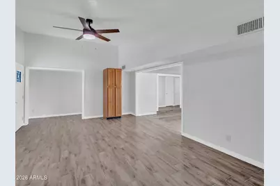 10530 W Calle Del Sol --, Phoenix, AZ 85037 - Photo 8