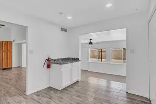 10530 W Calle del Sol, Phoenix, AZ 85037 - Photo 20