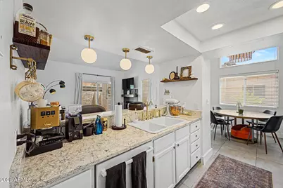 2019 W Lemon Tree Place #1121, Chandler, AZ 85224 - Photo 8
