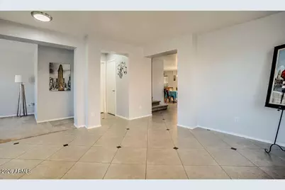 3116 W Pleasant Lane, Phoenix, AZ 85041 - Photo 4